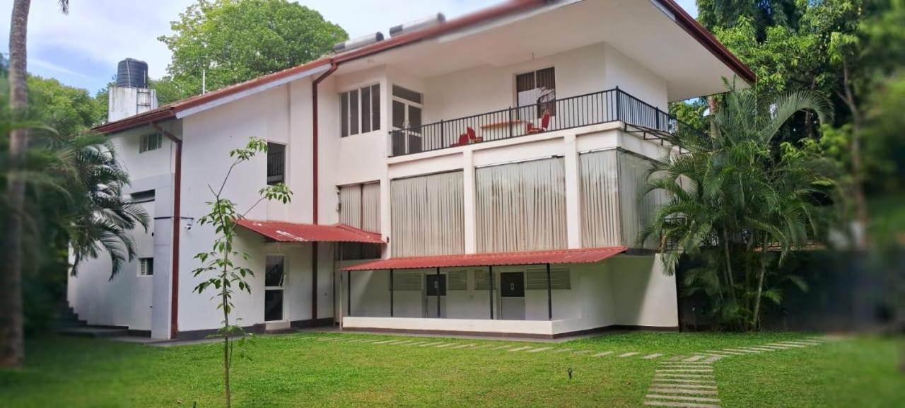 Urban Breeze Kundasale Exterior foto